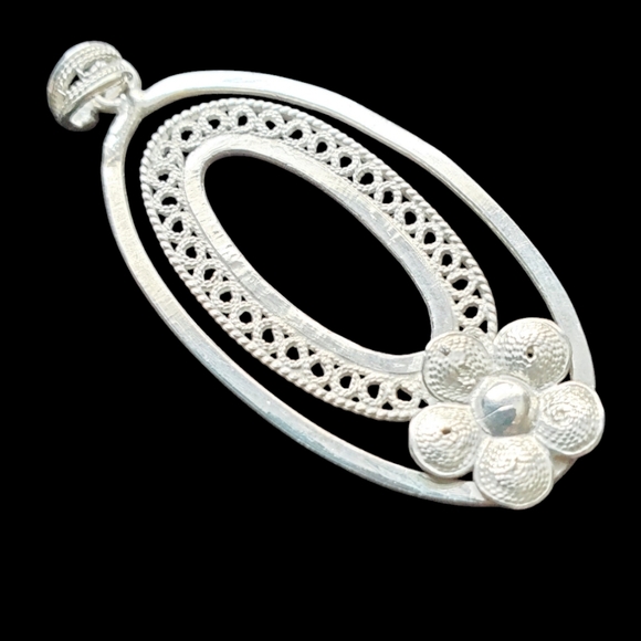 925 Silver Open Oval Pendant and Earrings Filigree and Flower Pattern. - Picture 2 of 5